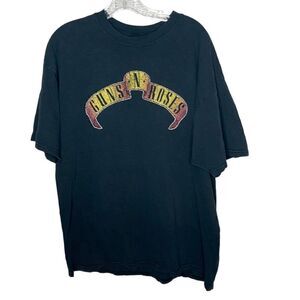 Guns N Roses Graphic T-shirt. Size XL. Unisex.‎